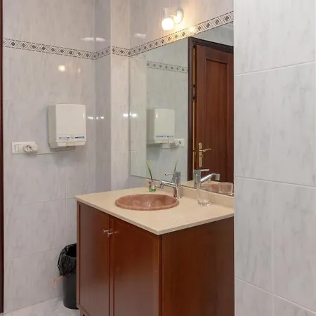Apt 40 M2 Air Conditioning Abitacion-salon-cocina-bano Radiant Heating Apartment *